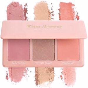 Love Sprung blush Palette New in box